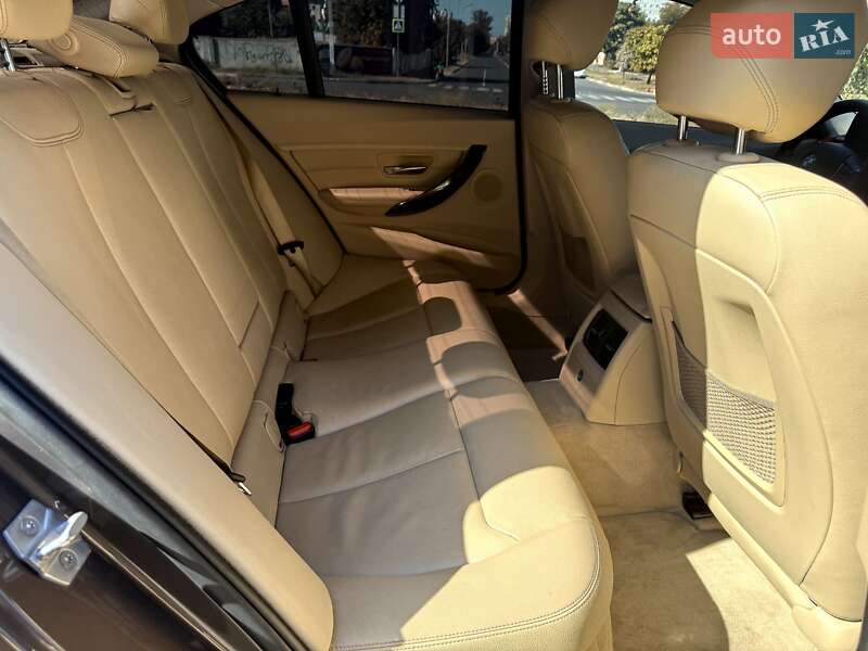 Седан BMW 3 Series 2014 в Чорноморську