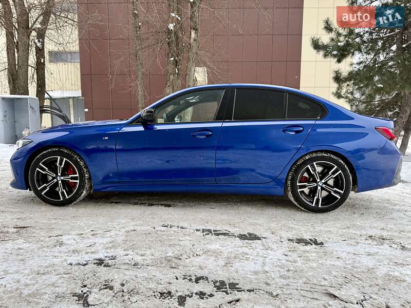 Седан BMW 3 Series 2025 в Днепре