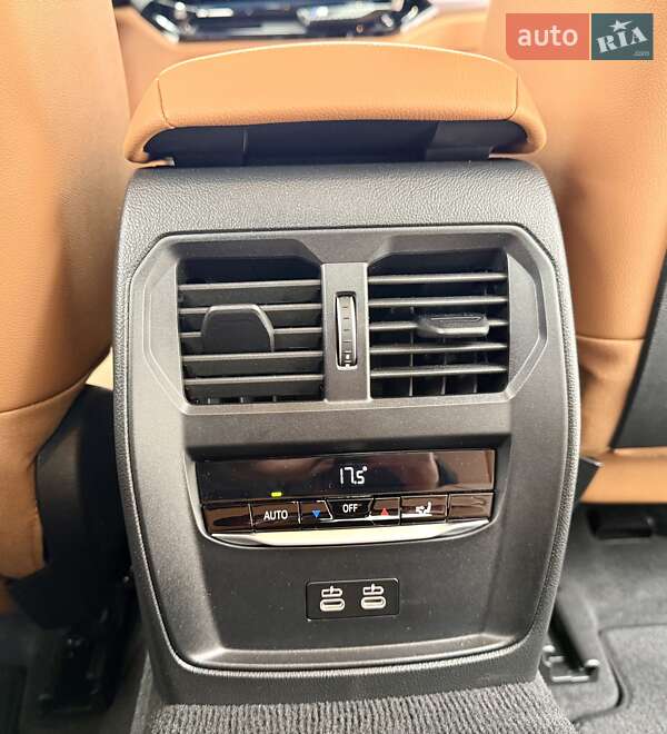 Седан BMW 3 Series 2025 в Днепре