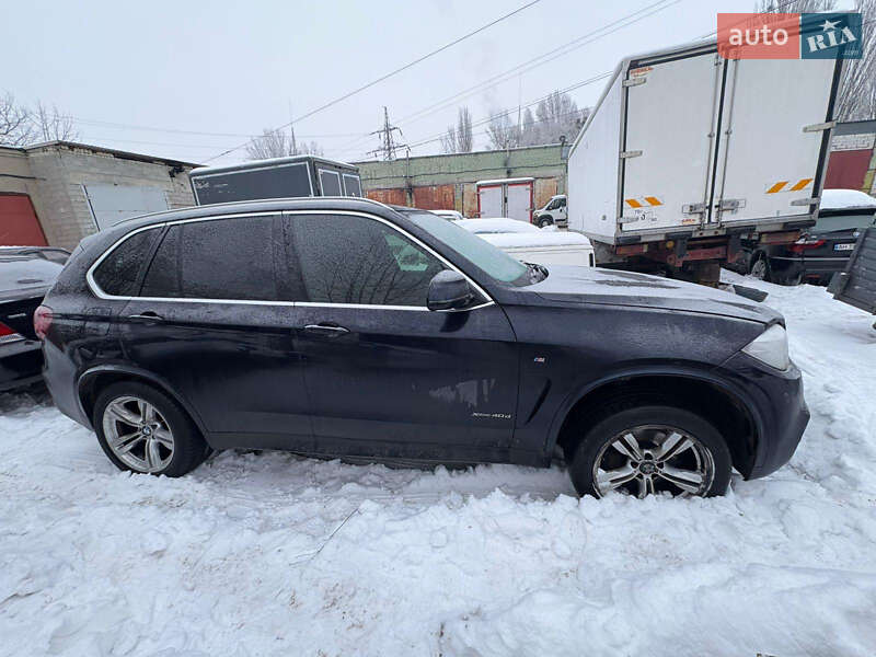 Седан BMW 3 Series 2016 в Киеве