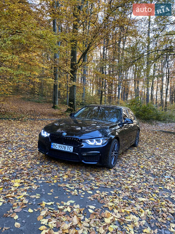 Седан BMW 3 Series 2013 в Львове
