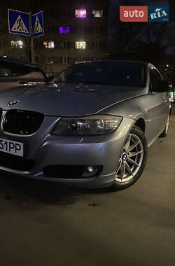 Седан BMW 3 Series 2010 в Киеве