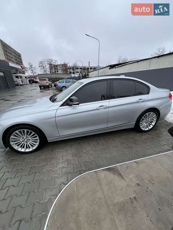 Седан BMW 3 Series 2012 в Тернополе