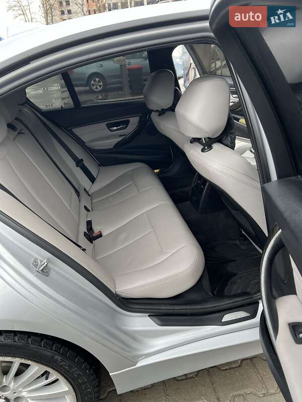 Седан BMW 3 Series 2012 в Тернополе