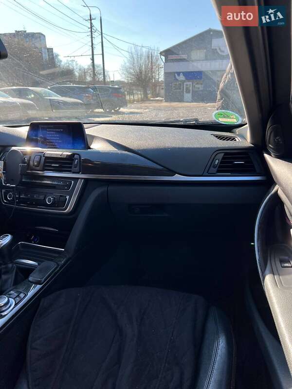 Седан BMW 3 Series 2012 в Львове