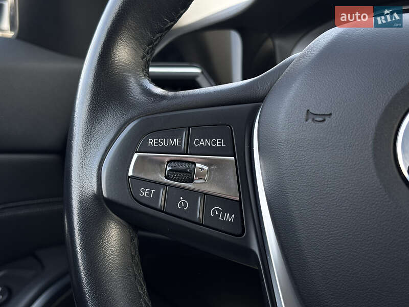 Седан BMW 3 Series 2020 в Львове