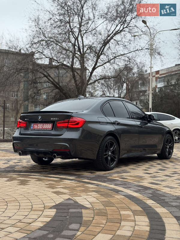 Седан BMW 3 Series 2018 в Измаиле