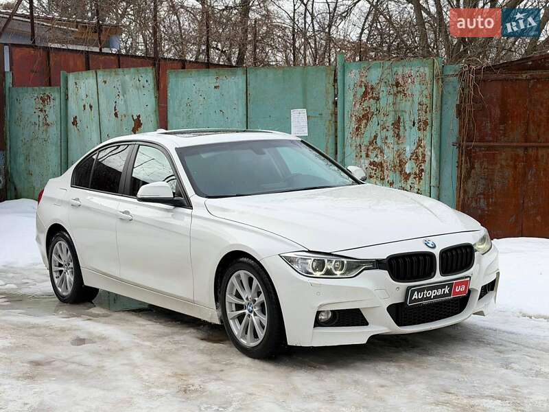 Седан BMW 3 Series 2016 в Києві