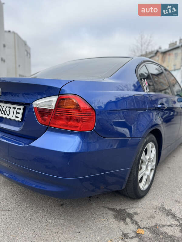 Седан BMW 3 Series 2007 в Львові