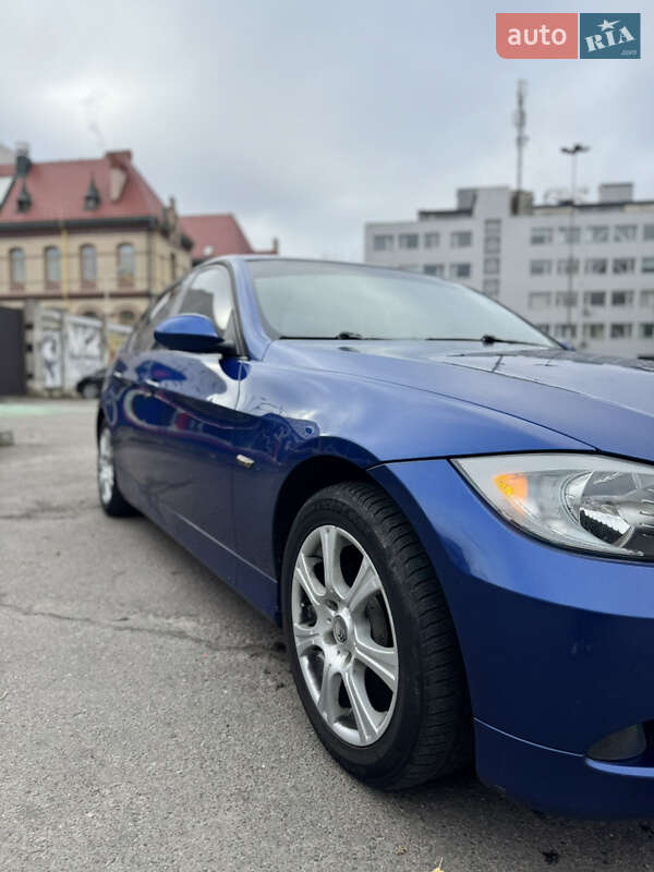 Седан BMW 3 Series 2007 в Львові