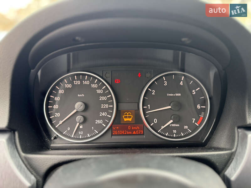 Седан BMW 3 Series 2007 в Львові