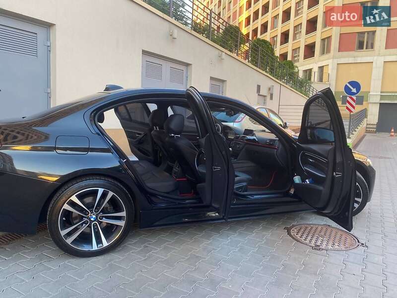 Седан BMW 3 Series 2012 в Киеве