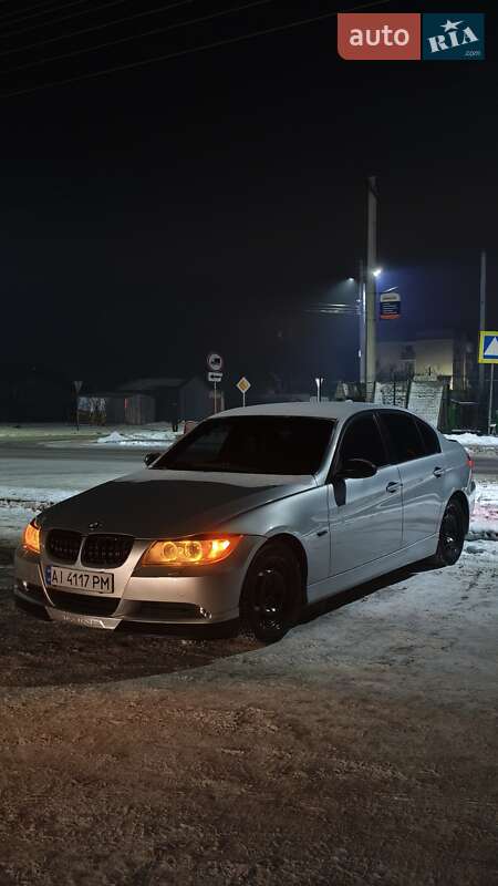 Седан BMW 3 Series 2005 в Дымере