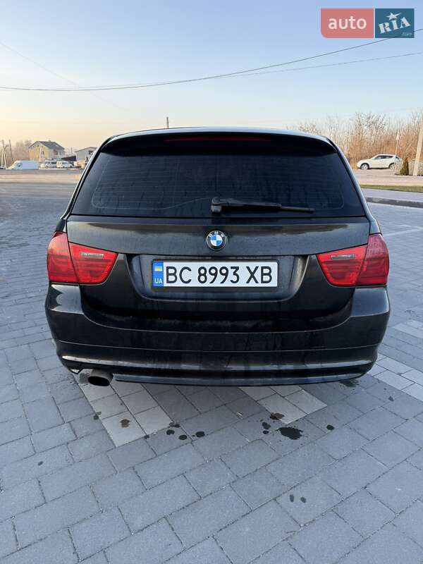 Универсал BMW 3 Series 2011 в Мостиске