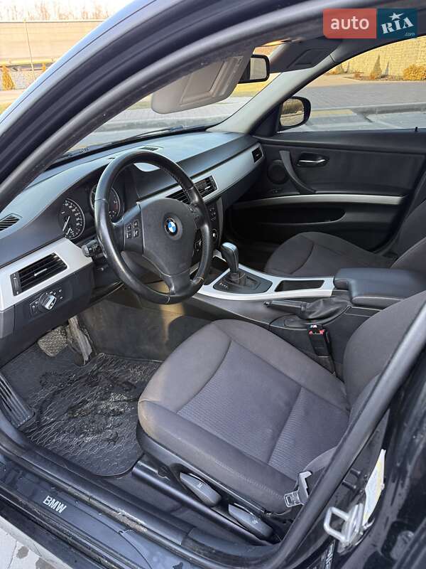 Универсал BMW 3 Series 2011 в Мостиске