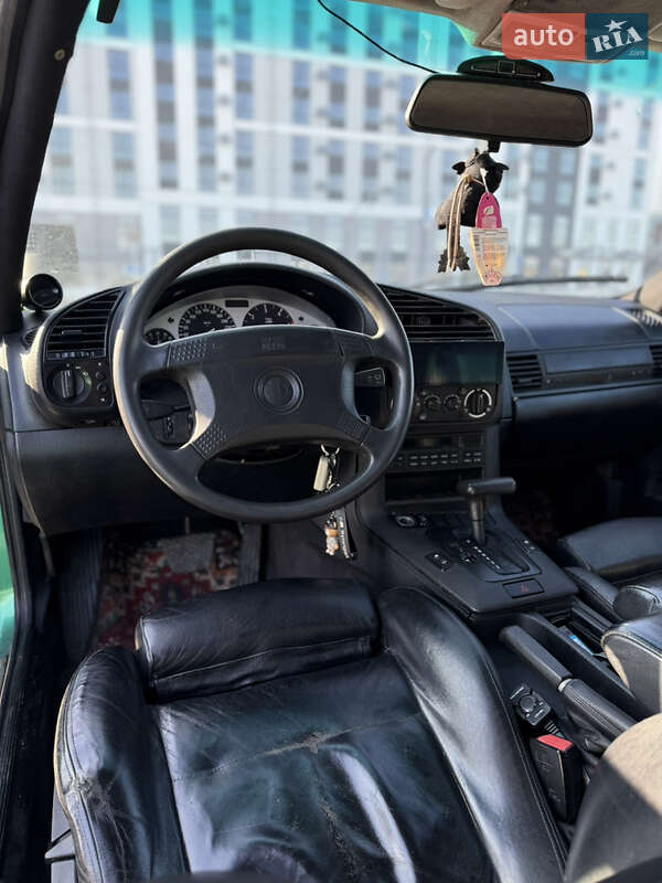 Седан BMW 3 Series 1994 в Ровно