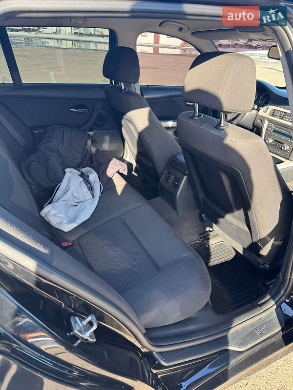 Универсал BMW 3 Series 2010 в Киеве фото 6 Универсал BMW 3 Series 2010 в Киеве