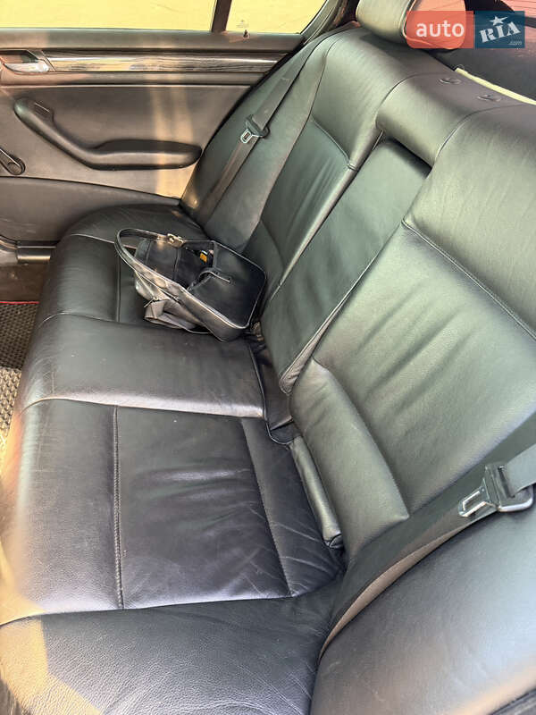 Седан BMW 3 Series 2001 в Днепре