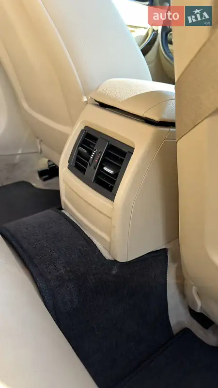 BMW 3 Series 2014 VIN WBA3B1G57ENS81221 фото оголошення 13 з 118
