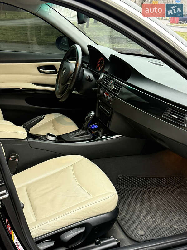 Универсал BMW 3 Series 2005 в Кременчуге фото 9 Универсал BMW 3 Series 2005 в Кременчуге