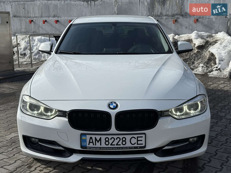 Седан BMW 3 Series 2012 в Киеве