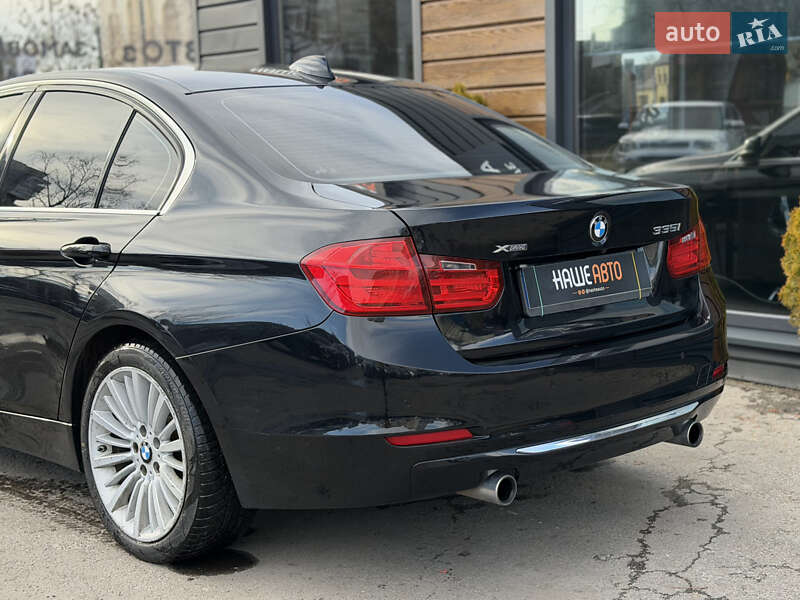 Седан BMW 3 Series 2015 в Шептицькому