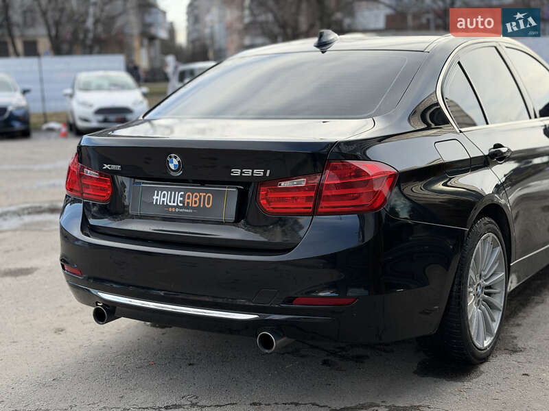 Седан BMW 3 Series 2015 в Шептицькому