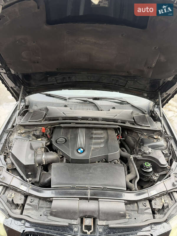 Универсал BMW 3 Series 2010 в Киеве