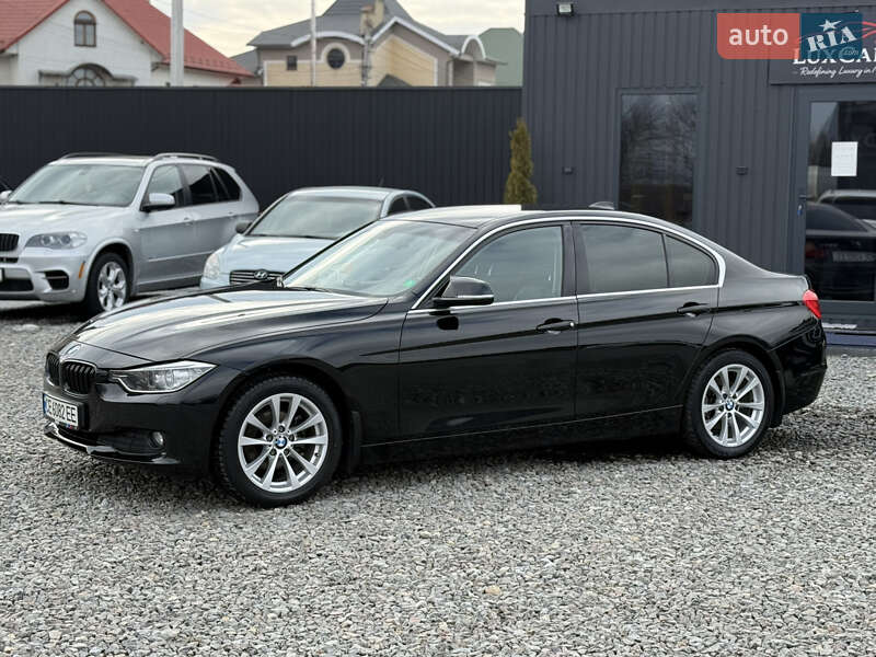 Седан BMW 3 Series 2013 в Черновцах
