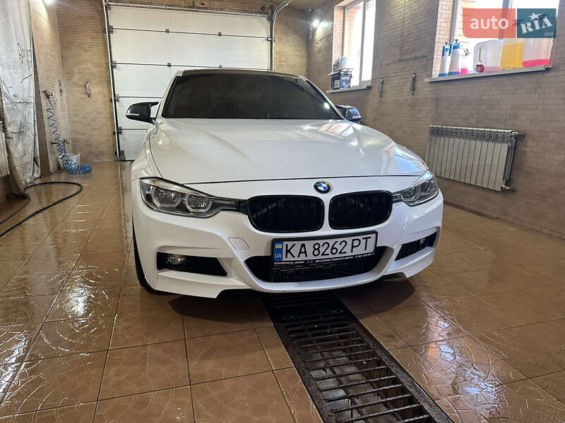 Седан BMW 3 Series 2014 в Киеве