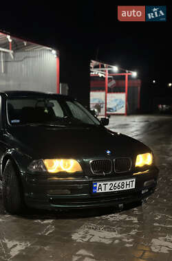 Седан BMW 3 Series 2000 в Черновцах