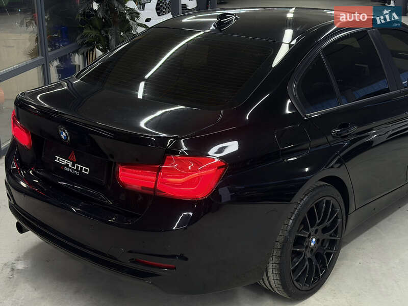 Седан BMW 3 Series 2016 в Одессе