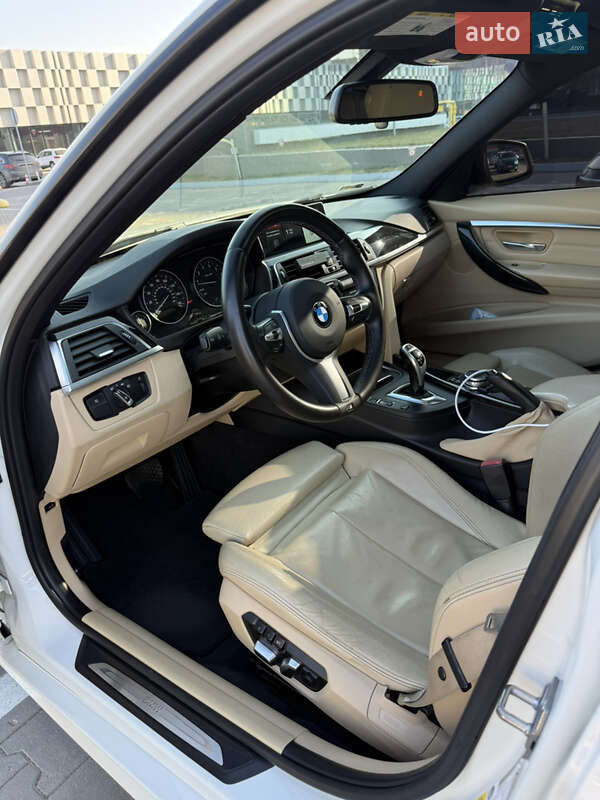Седан BMW 3 Series 2015 в Одессе