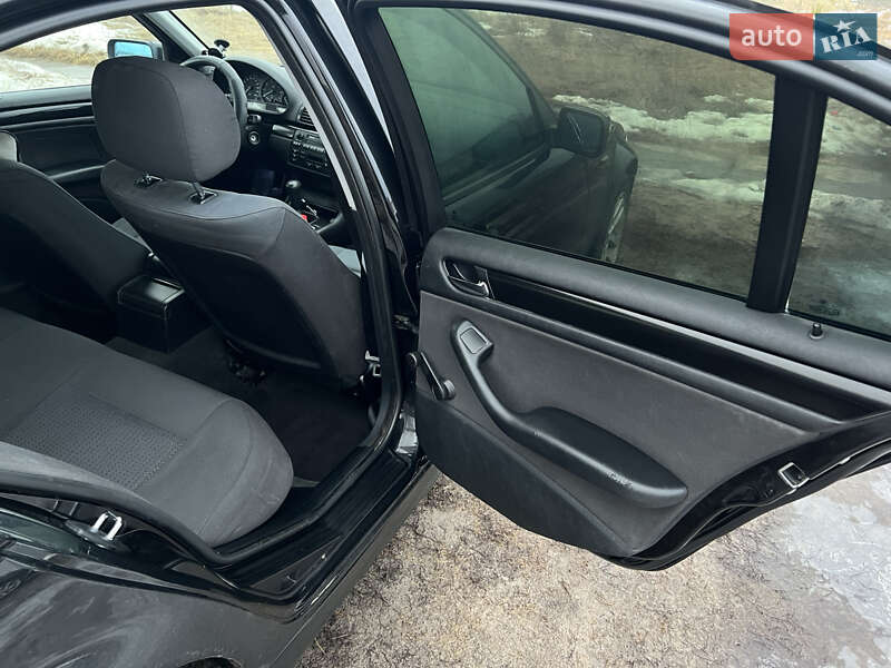 Седан BMW 3 Series 2003 в Ровно фото 20 Седан BMW 3 Series 2003 в Ровно