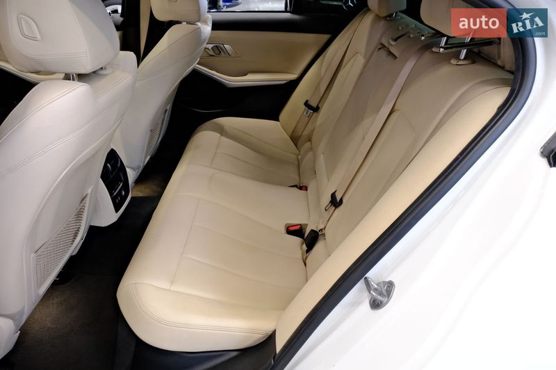 Седан BMW 3 Series 2020 в Одессе