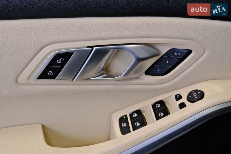 Седан BMW 3 Series 2020 в Одессе