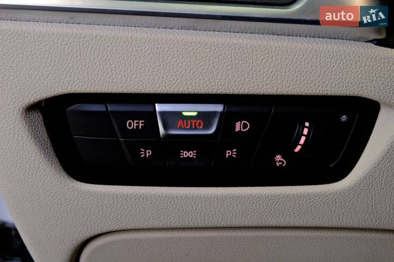 Седан BMW 3 Series 2020 в Одессе