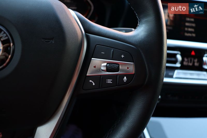 Седан BMW 3 Series 2022 в Львове