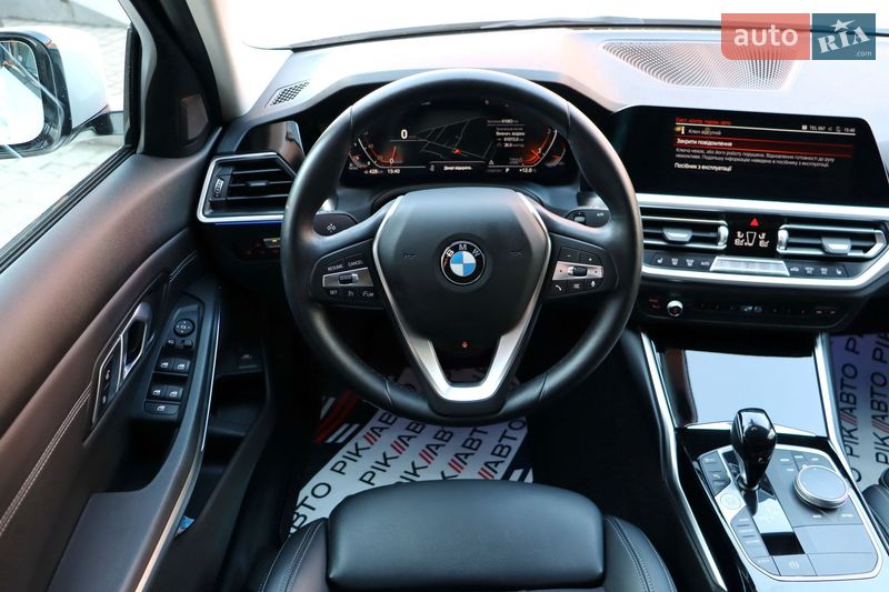 Седан BMW 3 Series 2022 в Львове