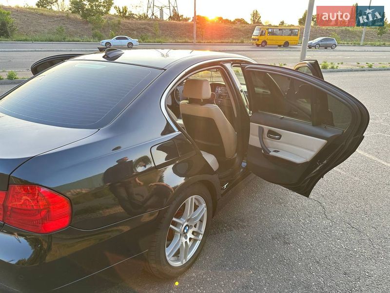 Седан BMW 3 Series 2011 в Одессе