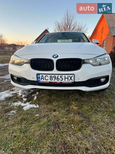Седан BMW 3 Series 2016 в Маневичах
