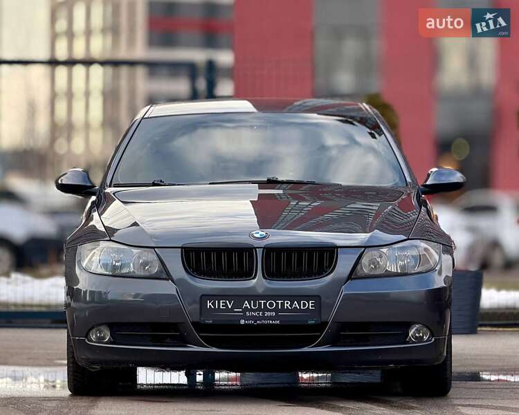 Седан BMW 3 Series 2005 в Киеве