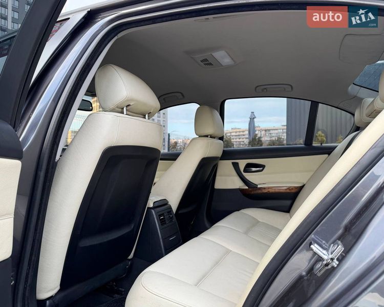Седан BMW 3 Series 2005 в Киеве