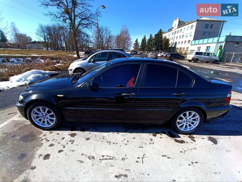 Седан BMW 3 Series 2004 в Романіву