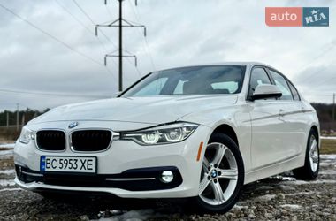 Седан BMW 3 Series 2017 в Новояворівську