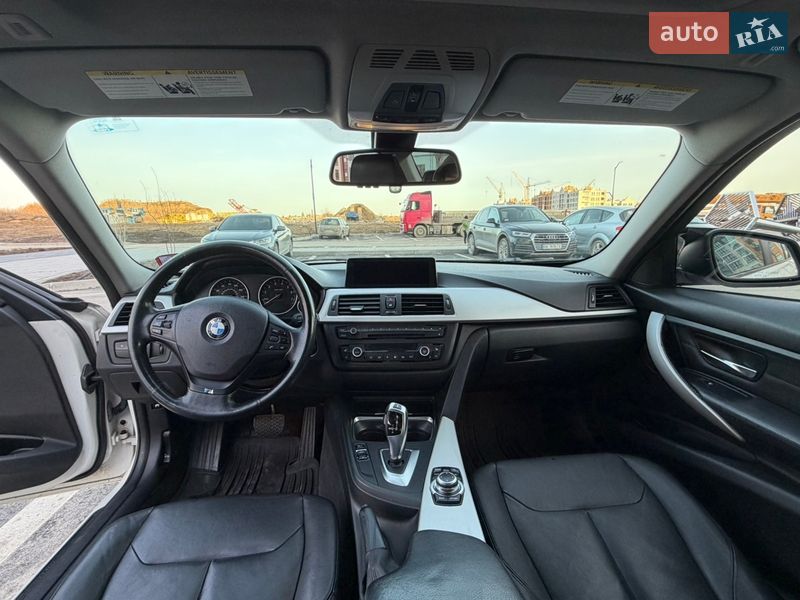 Седан BMW 3 Series 2013 в Ровно