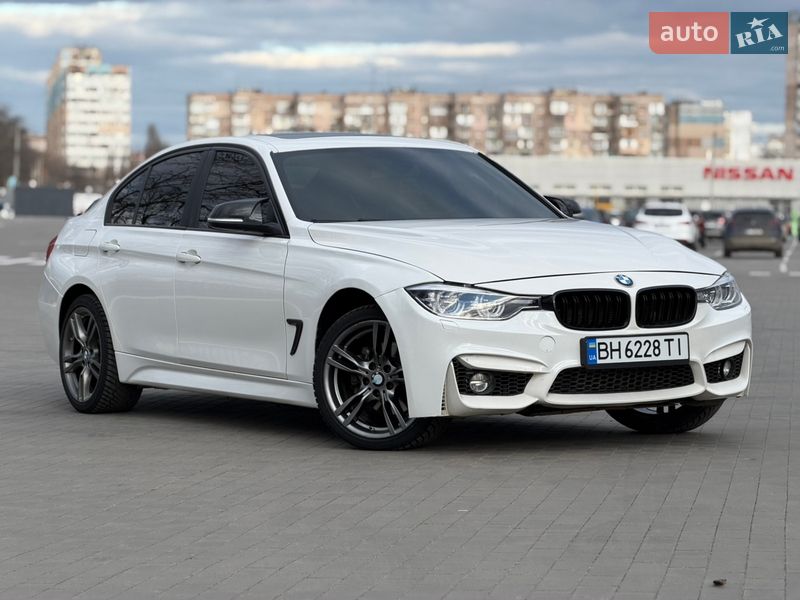 Седан BMW 3 Series 2016 в Одессе
