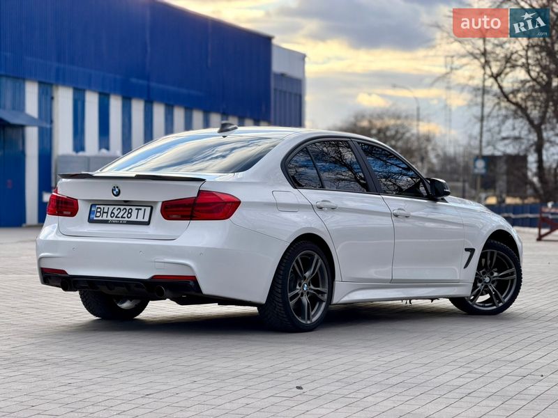 Седан BMW 3 Series 2016 в Одессе