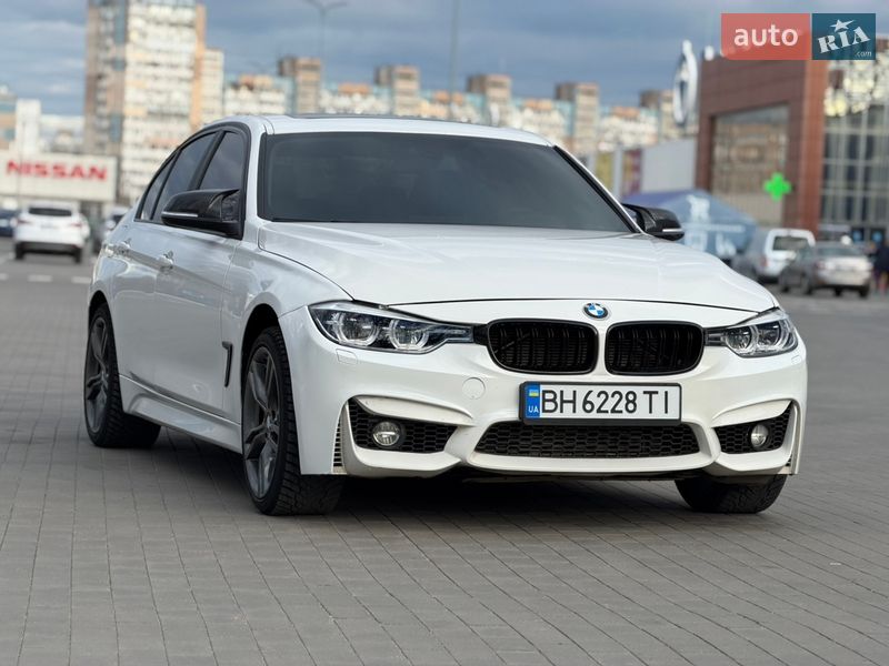 Седан BMW 3 Series 2016 в Одессе