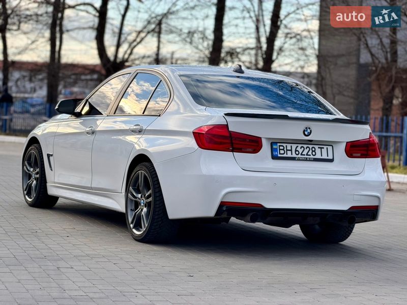 Седан BMW 3 Series 2016 в Одессе